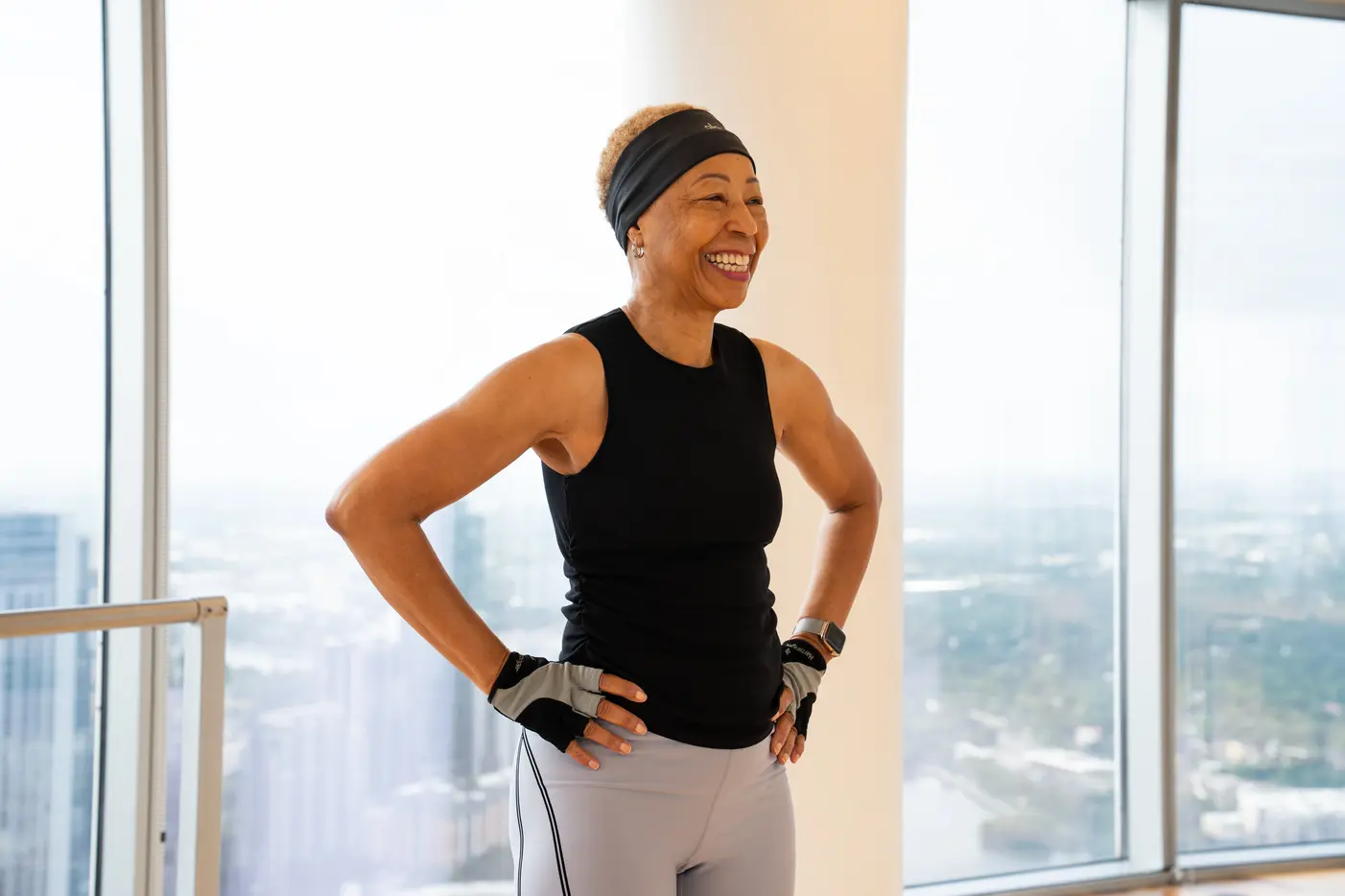 A Konfide In One client mid-session, smiling